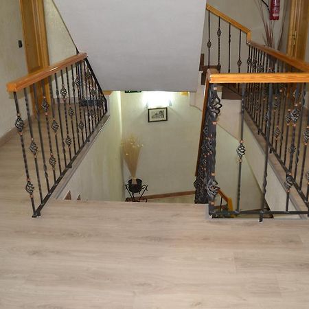 אלקאלה דה הנארס Hostal Don Juan I מראה חיצוני תמונה